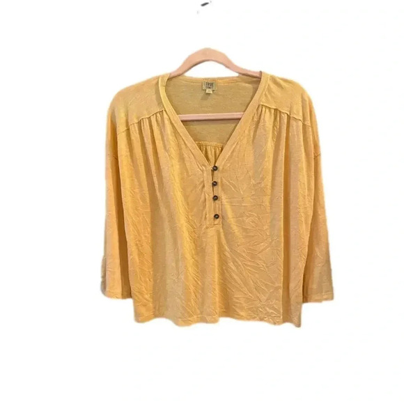 TRUE CRAFT top - Picture 1 of 3